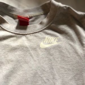 Nike lightweight sweatshirt